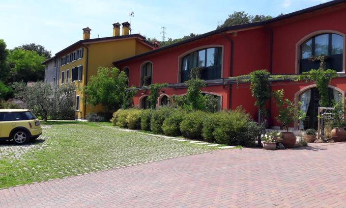Piovezzano House | Agriturismo Camparella