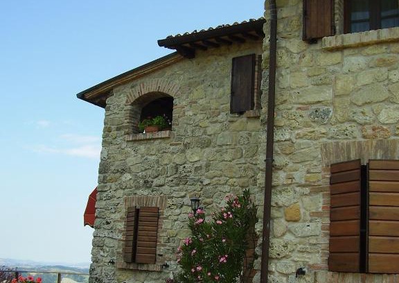 Pieve Salutare House | Agriturismo Monte Valbelle