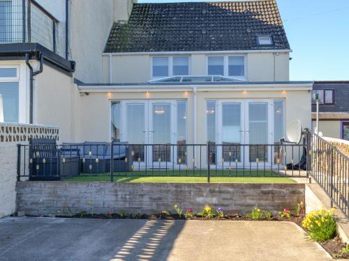 Stranraer House | Ailsa Craig View
