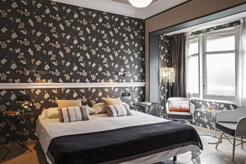 Sant Antoni Hotel | AinB B&B Eixample-Muntaner