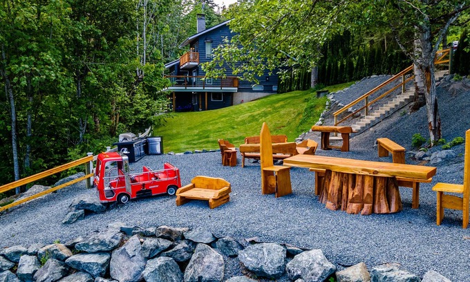 Promontory House | airD&D Canada