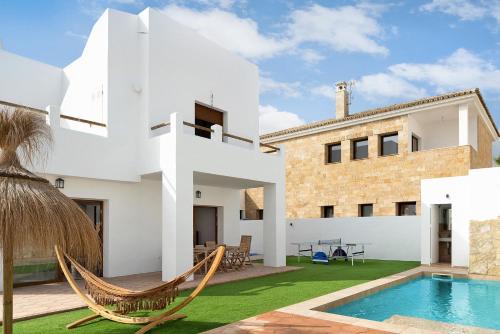 Bolonia Villa | Aire Caballa