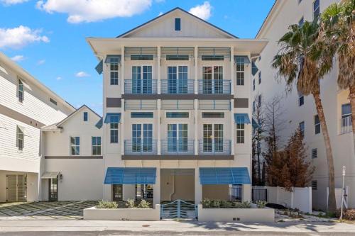 Clearwater Beach House | Akoya House at The Gemma by Brightwild