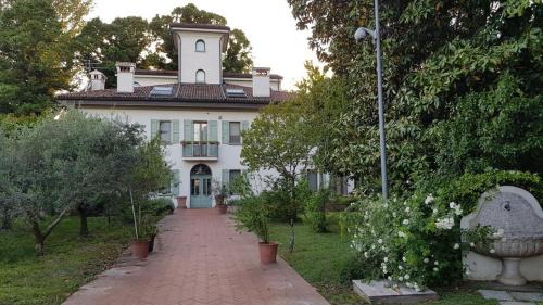 Bologna Fiere District House | Al Melograno - Room & Breakfast