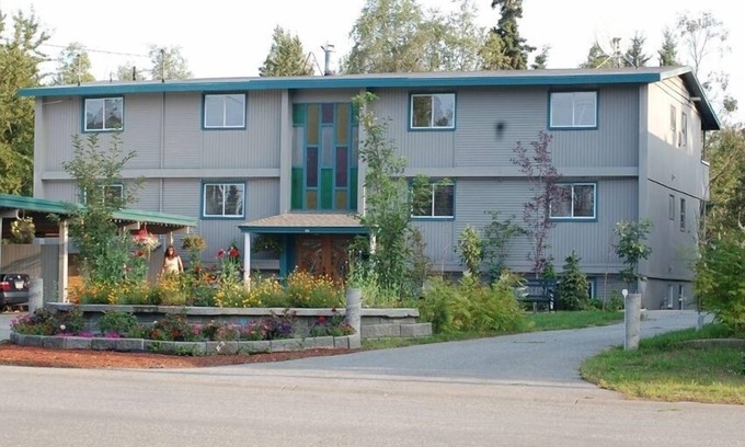 Spenard Apartment | Alaska-the Most Picturesque Place on Planet Earth (The Roosevelt)
