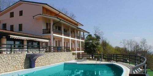 Montebelluna Hotel | Albergo Alla Pineta