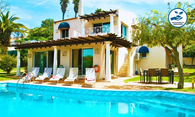 Montechoro Villa | Albufeira Heatable Pool & Private BBQ
