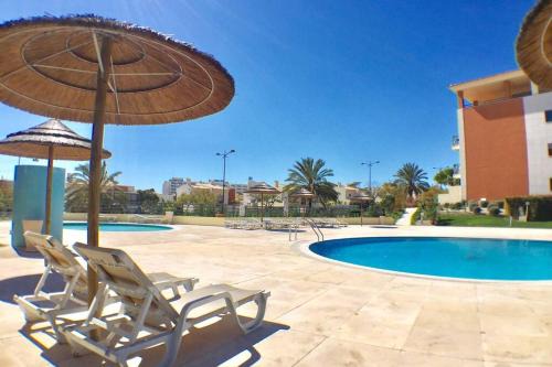 Montechoro Apartment | Albufeira parque da CORCOVADA standing flat W/Pool