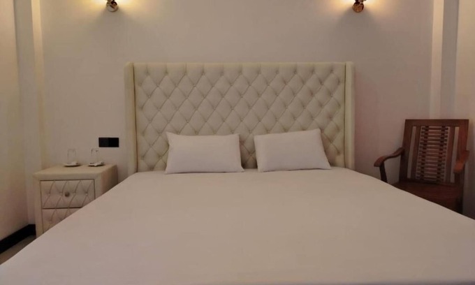 Kahangama Apartment | ALEXANDRITE SUITE