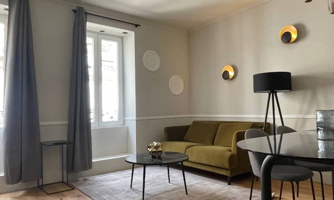 Centre Sud House | Alfred Suites is an elegant, upscale residence ideally located in the vibrant he