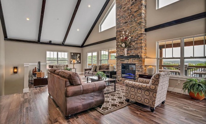 Hollister House | All Decked Out at Branson Cove