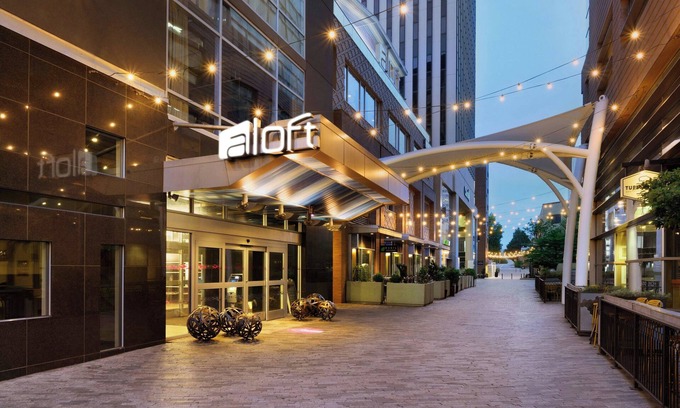 Greenville Downtown Hotel | Aloft Greenville Downtown