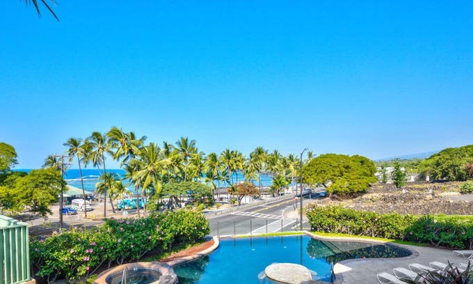 Kahaluu Bay Villa | Aloha Condos, Beach Villas at Kahaluu, Villa 1-201, Beach View, AC