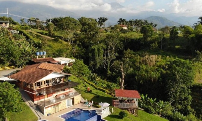 Armenia Ski Chalet | ALOJAMIENTO CAMPESTRE EN EL QUINDIO