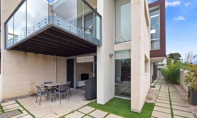 Augusta Apartment | Alouarn Apartment 2 - 1 – sleeps up to 2 Experience Augusta - Alouarn Apartment 2 - 1 sleeps up to 2 Experience Augusta