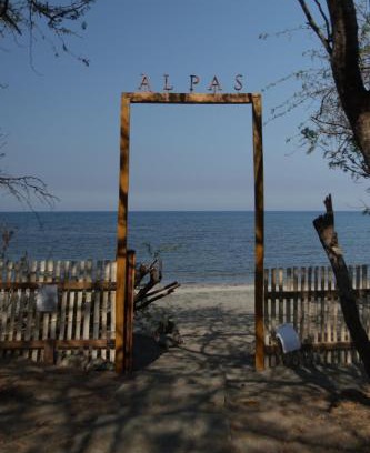Bacnotan Hotel | Alpas Oasis