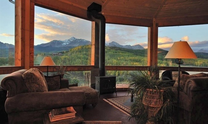 Placerville House | Alpenglow Ranch B&B, Telluride: 3 br/2 ba Panoramic Views/12 Acres/Pond
