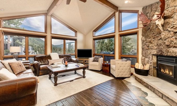 Windcliff Estates House | Alpenglow Vacation Home at Windcliff