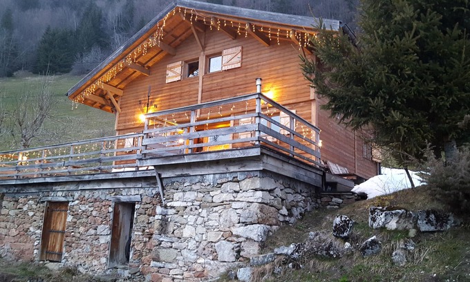 Thones Ski Chalet | Alpine chalet 10 km from La Clusaz and Le Grand Bornand