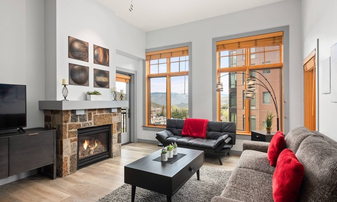 Snowmass Village Condo | Alpine Elegance: Premier Lodging in Snowmass