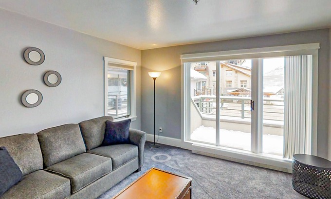 Mountain Village Apartment | Alpine ski-in/out condo - walk to Mountain Village