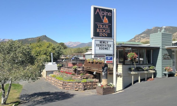 Estes Park Hotel | Alpine Trail Ridge Inn