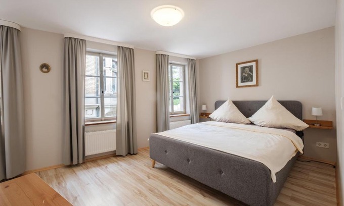 Baden Baden Old Town Apartment | Alte Buchbinderei Apartments