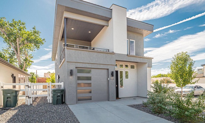 Grand Junction House | Altitude: Hammock Days, Fire Pit Nights