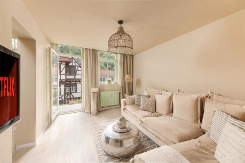 Weinheim Apartment | Altstadtcharme mit Burgblick