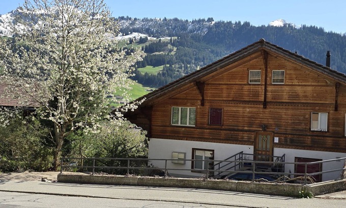 Zweisimmen Apartment | Am Ryschbächli by Interhome