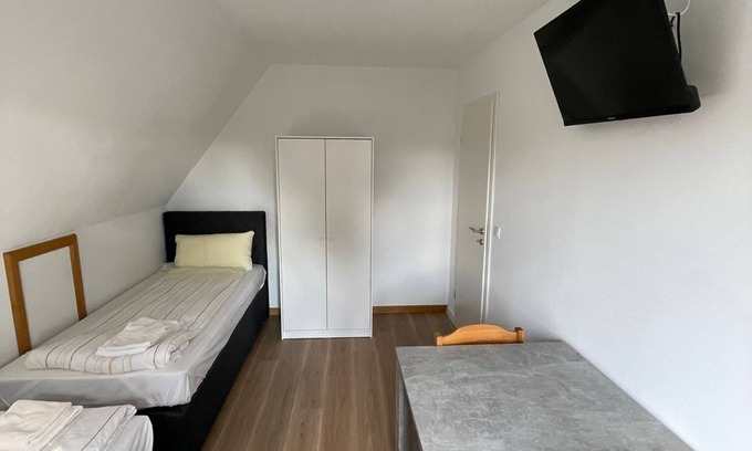 Neumuenster House | Am Sander 10 W1 - 2 bedrooms with parking space
