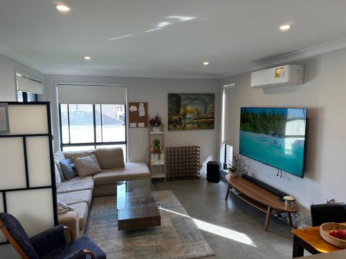Austral House | Amazing Air Austral with AC and built-in wardrobe