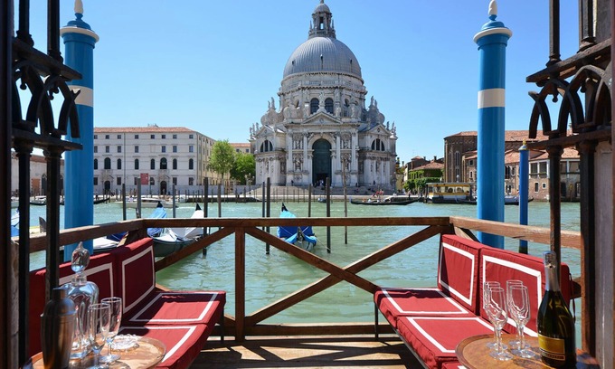 San Marco Apartment | Amazing Grand Canal Apartment in San Marco Top Location