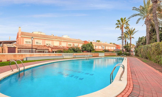Cabo de Palos House | Amazing home in Cabo de Palos with WiFi