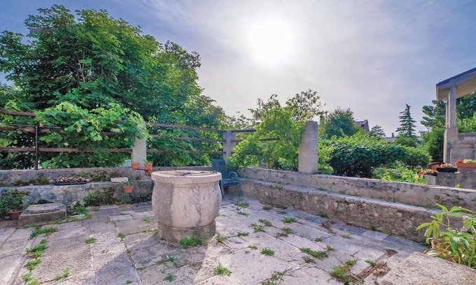 Kraljevica House | Amazing home in Kraljevica with WiFi
