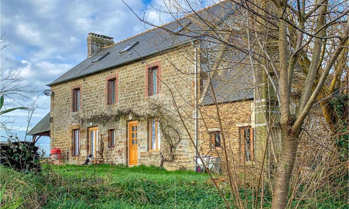 Vauce House | Amazing home in Vauce with 2 Bedrooms and WiFi