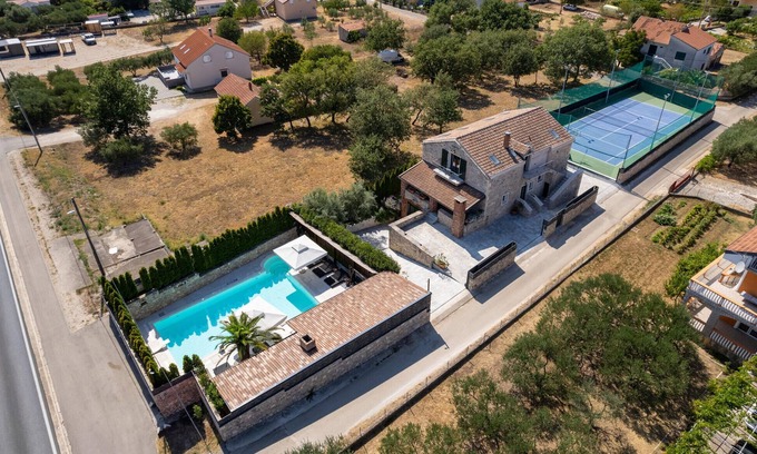 Murvica House | Amazing home in Zadar with sauna