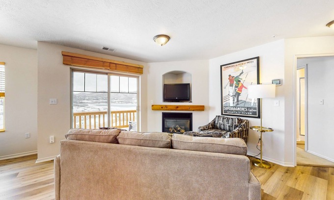 Park City Condo | Amazing lake view condo w/fireplace, balcony, shared pool & hot tub