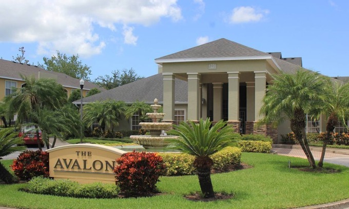 Clearwater Condo | Amazing main floor resort style condo at Avalon