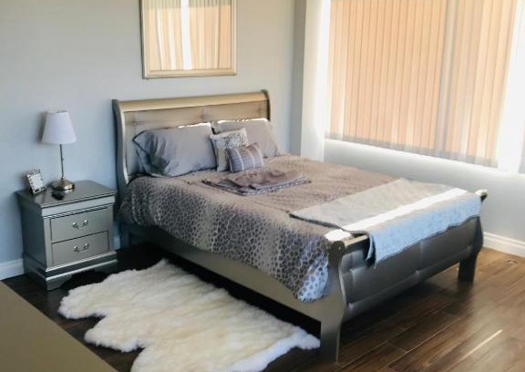 Winchester Apartment | Amazing Master Suite in Shared 2/B Condo behind Convention Center