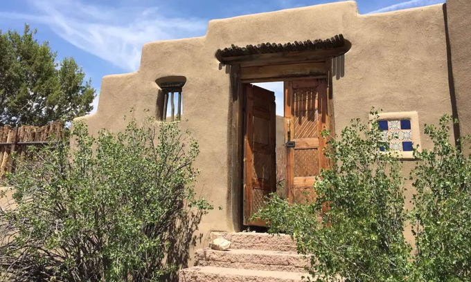 Canoncito Cottage | Amazing Views - Sangre Mountain View Guest House