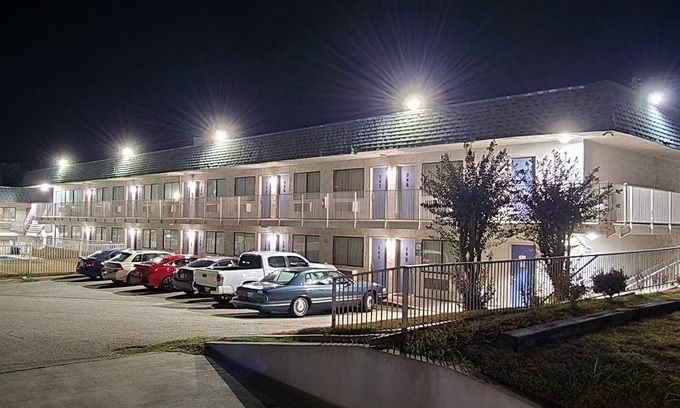 Temple Hotel | AMERICAN INN