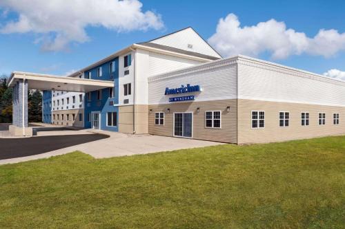 Dodgeville Hotel | AmericInn by Wyndham Dodgeville