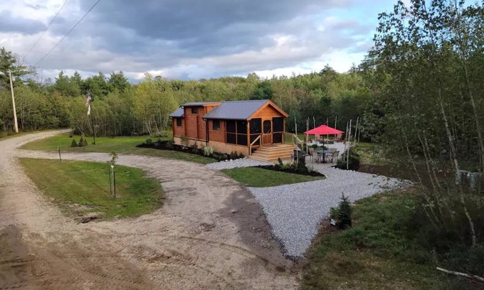 Brownfield Cabin | Amish built cabin on 280 acres near North Conwayn