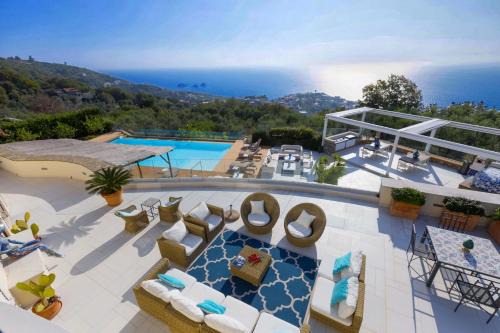 Sant'Agata sui Due Golfi Villa | AMORE RENTALS - Villa Hermes