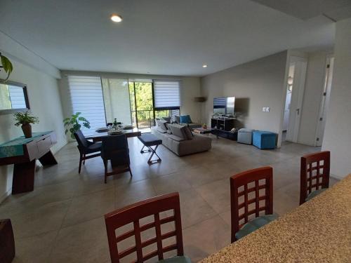 Zapopan Apartment | Amplio con AC, gym, pool, ubicado