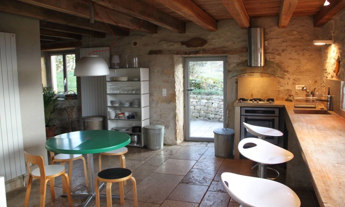 Caniac-du-Causse Cottage | An authentic white stone barn renovated for 4, with fireplace