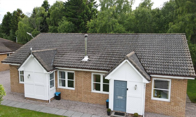 Aviemore House | An impressive stylish four-bedroom Highland property ideal for entertaining large groups of with i