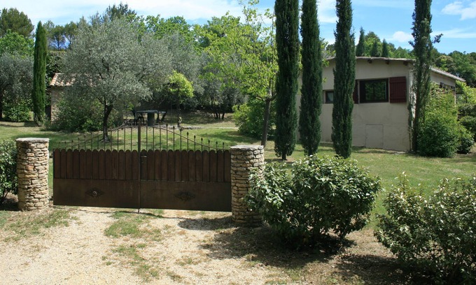 Vaison-la-Romaine Cottage | An island of possibilities for a real vacation: nature, fresh air, visits