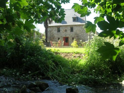 Begard House | ancien moulin à eau entièrement rénové